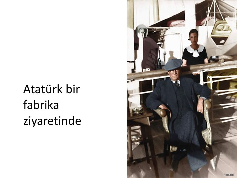 Atatürk bir fabrika ziyaretinde